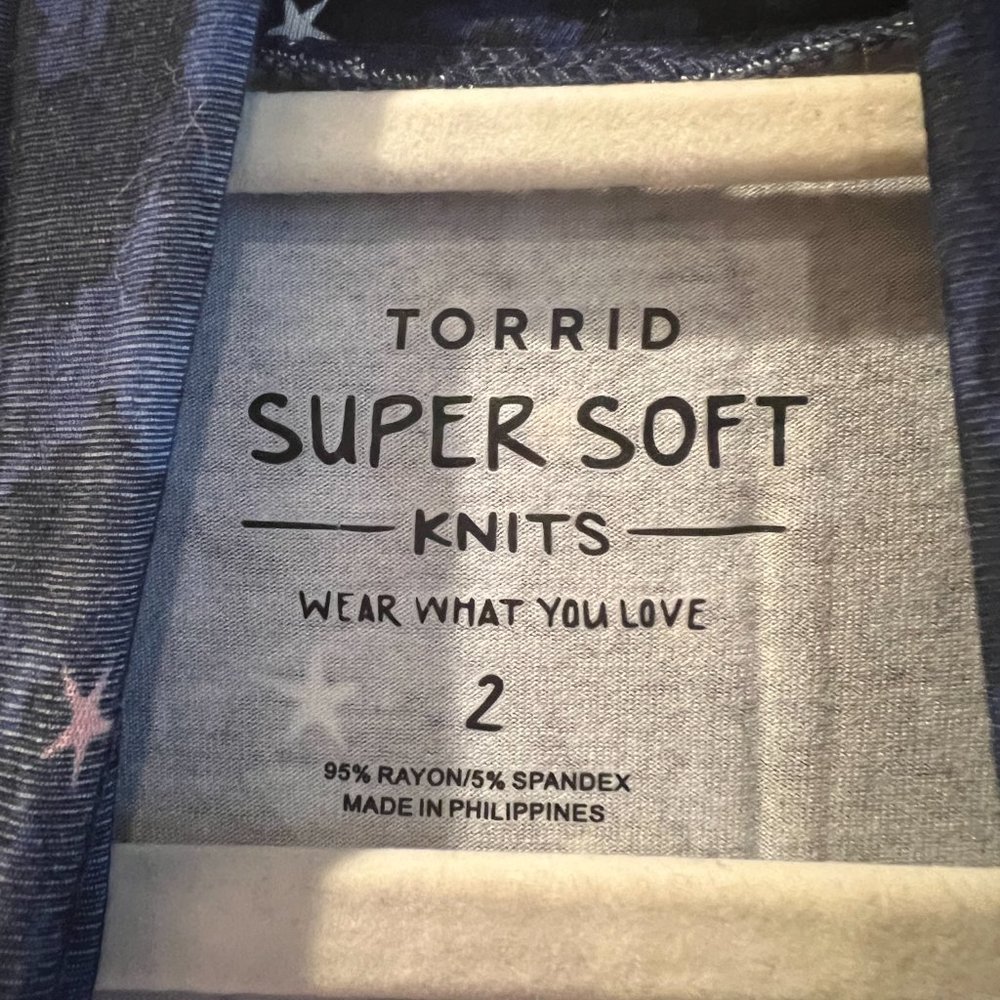 Torrid Super Soft Turtleneck Swing Short Sleeve Tee - Size 2X - Picture 4 of 7